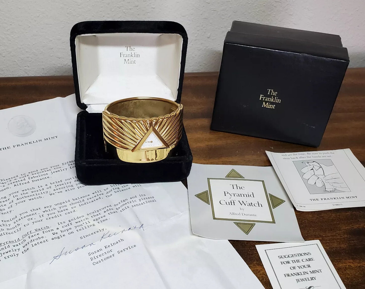 THE FRANKLIN MINT ゴールド ブラック ブレスレットウォッチ THE FRANKLIN MINT ゴールド ブラック ブレスレットウォッチ THE