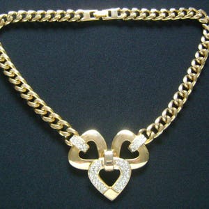 Gorgeous Vintage GEM CRAFT Signed Gold Tone W/Clear Crystal Rhinestone Accents Heart Infinity Design Center Pendant Curb Link Chain Necklace