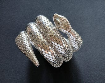 WHITING DAVIS Exotic Shiny Silver Tone Mesh Coiled Coil Wrap Serpent Scales Snake Head Tail Cuff Bangle Flexible Bracelet Halloween Jewelry