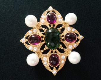 Lovely Gold Tone Jeweled With Faux Pearl Oval Cut Emerald Green Purple Amethyst Glass Combination Brooch Pin Pendant Medieval Style Jewelry