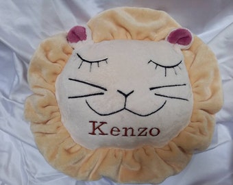 Lion head cushion