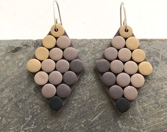 Earrings diamond shape, taupe ecru gradient earrings, ombré earrings, sculptural earrings, contemporary earrings, geometric dot earrings