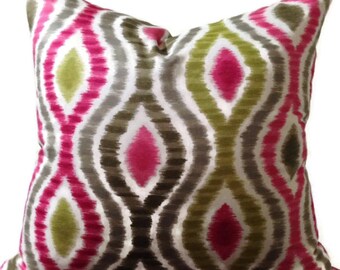 18x18 Optical Delight Jazberry Throw Pillow Cover