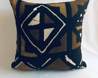 Brown/Tan/Beige 18x18 African Mudcloth Pillow Cover, Decorative Throw Pillow. Pattern varies based on size.