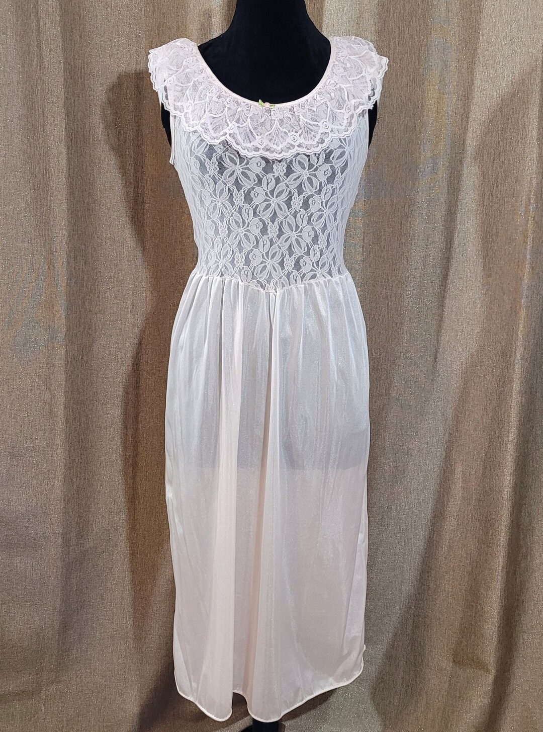 Vintage 1990s Pink Lace Intimates by Innermost - Etsy
