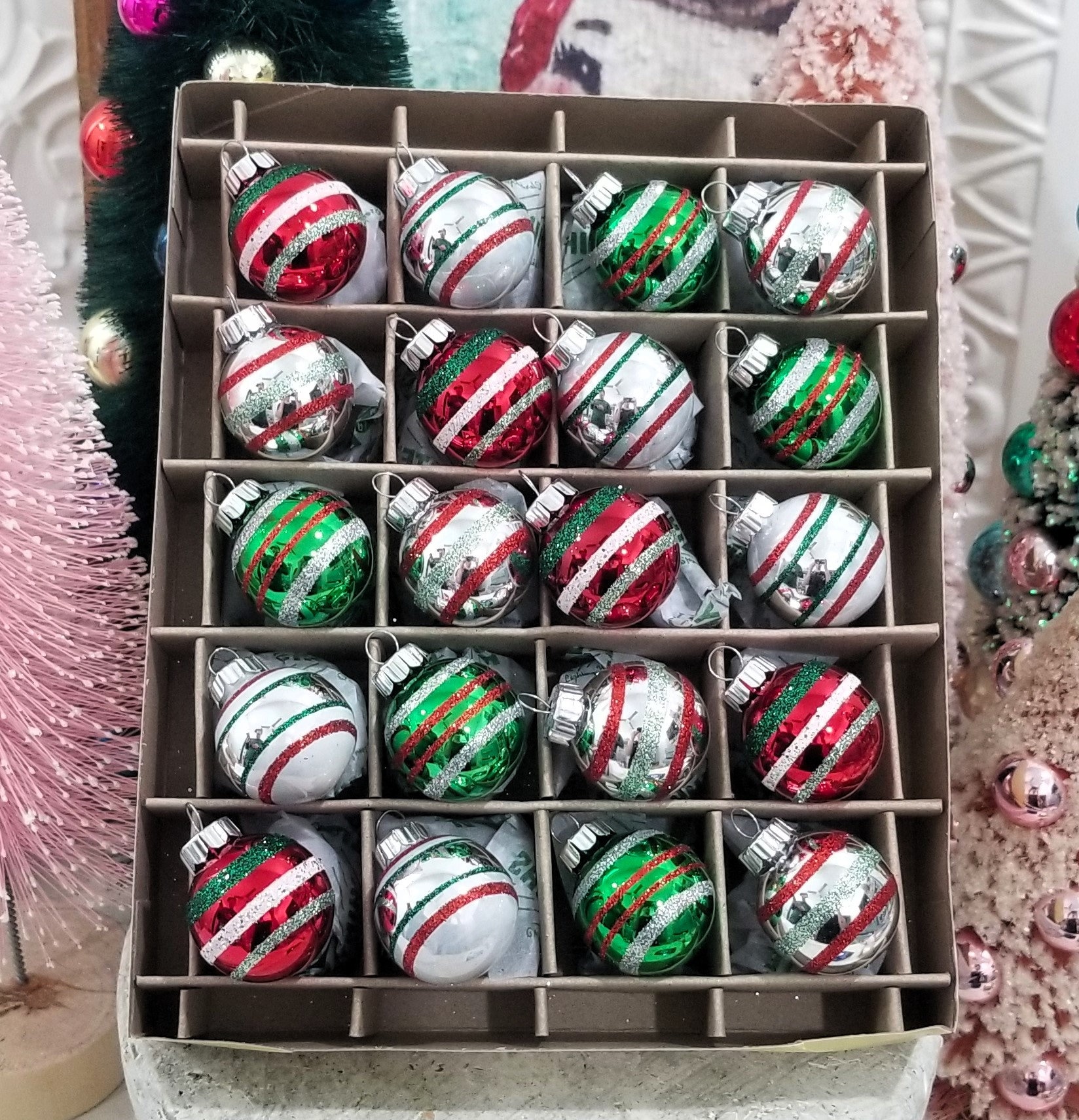 20 Red & Green SHINY BRITE Feather Tree Christmas Ornaments