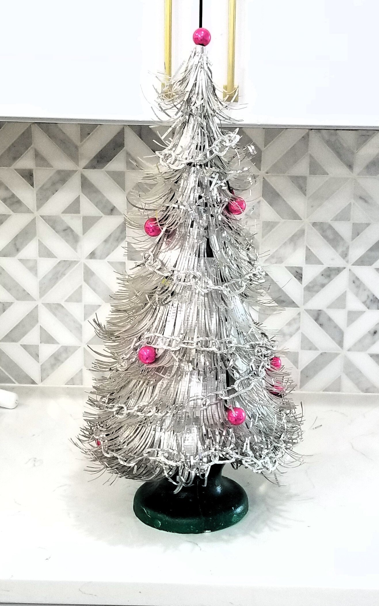 Gold Wire Christmas Tree Embellished With Glitter Faceted Balls