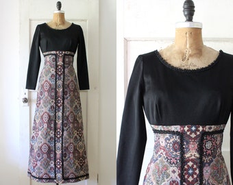 Vintage 1970s Tapestry Maxi Dress / 70s Black and Paisley Tapestry Dress / Renaissance Dress