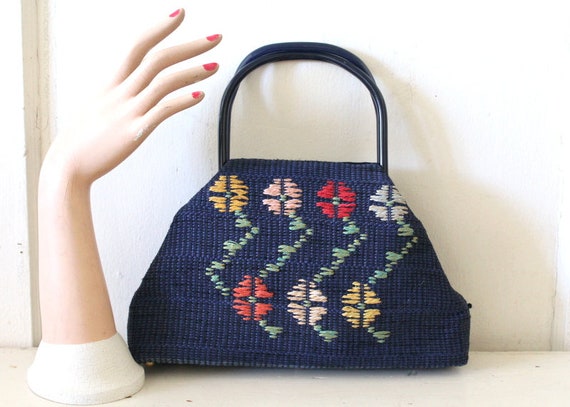 Vintage 1960s Floral Embroidered Purse / 60s Navy… - image 7