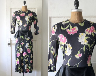 Vintage 1940s Floral Rayon Jersey Dress / 40s Neon Floral Print Peplum Dress / Jersey Rose Dress