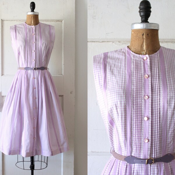 Vintage 1950s Purple Gingham Dress / 50s Lavender Sun Dress with Belt / Lilian Dress