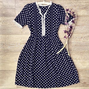Vintage 1930s Navy & White Cold Rayon Dress / Late 30s Novelty Print Rayon Dress / Obelisk Dress