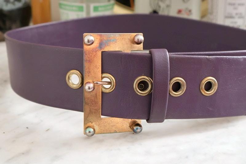 Vintage 1960s Purple Belt With Brass Buckle / 60s Mod Cinch  display picture 3