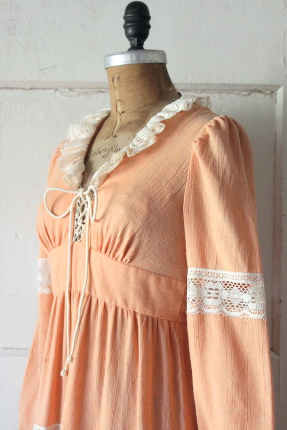 Vintage 1970s Gunne Sax Style Dress / 70s Peach C… - image 6