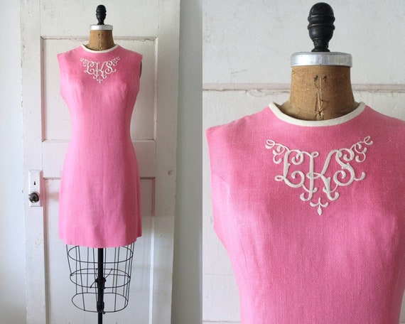 Vintage 1960s Pink Linen Shift Dress with Monogra… - image 1