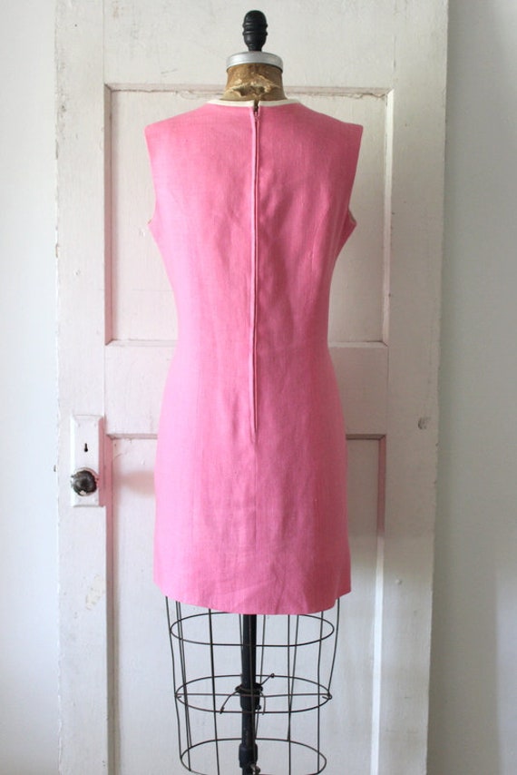 Vintage 1960s Pink Linen Shift Dress with Monogra… - image 7