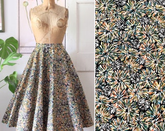 スカート 1950s vintage felt circler skirt 1950s Circle Skirt Felt Flower on Chartreuse Cotton - Etsy