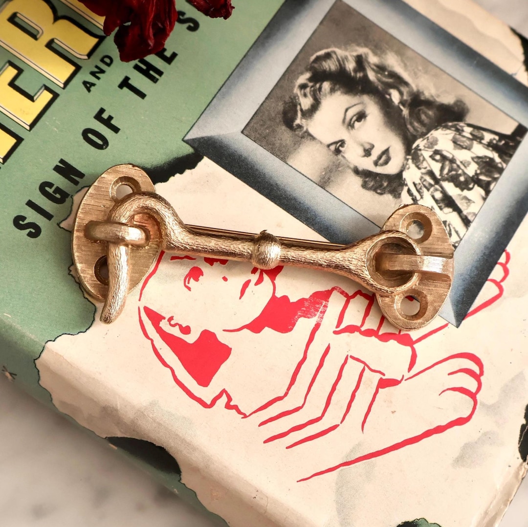 Vintage 1940s Lisner Hook and Latch Lock Brooch / 40s Novelty Statement ...