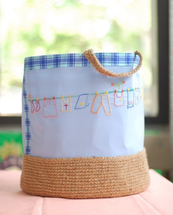 Items similar to Laundry Basket, Hamper Basket, Laundry Hamper Free