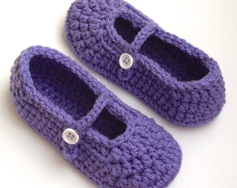 Girls Slipper Pattern: Crochet Shoe Style, 7 Sizes (PDF Instant Download Pattern)