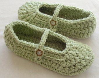 Crochet Slippers, Womens Slippers PATTERN, Slipper Crochet Pattern, Easy Crochet Shoes, Mommy and Me, Wedding, Brides Maid Slippers, 21