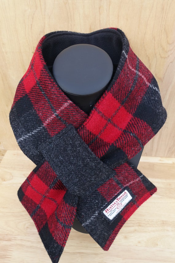Black and red checked Harris Tweed scarf Black lining | Etsy