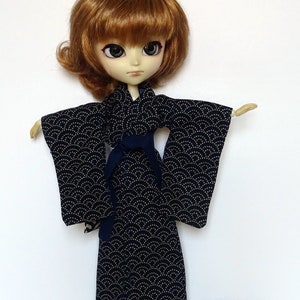 Kimono pour poupée Isul. Une création ART'CO image 4
