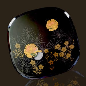Japanese Lacquer Maki-e jubako Box, hand painted Japan, Gold black  Lacquer bento Box, tradition Japanese vintage jubako, Japonisme art
