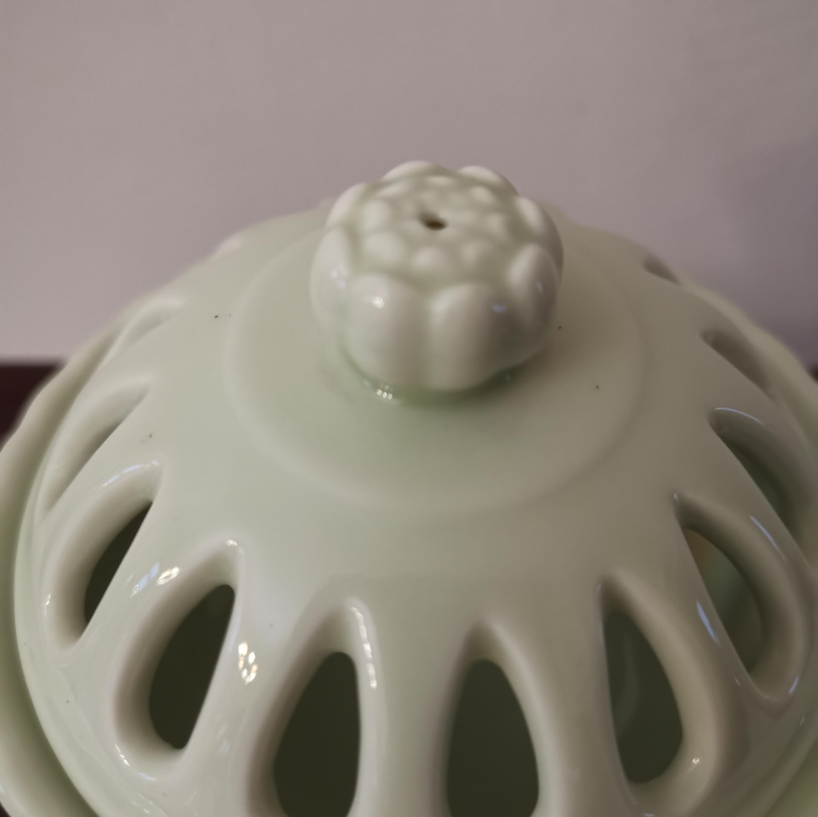 手作りの青磁蓋付きボウル：コレクターズアイテムの和食器 - Etsy 日本
