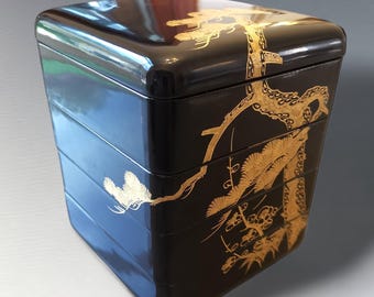 Antique Japanese Maki-e Jubako Box: Lacquered Bento Box With Pine