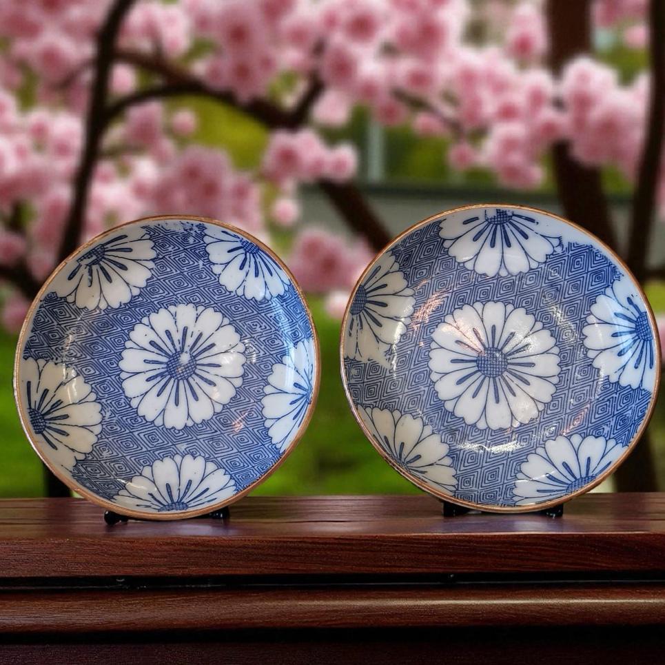 Antique Japanese Blue & White Floral Plates, Seto Imban Kiln Art