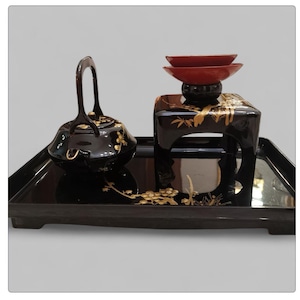 Zestaw O-Toso, japońskie filiżanki do sake, zestaw tac Choshi, ceremonia Kotobuki Tosoki Yamanaka, lakier, lata 60., japoński zestaw do sake, Vintage
