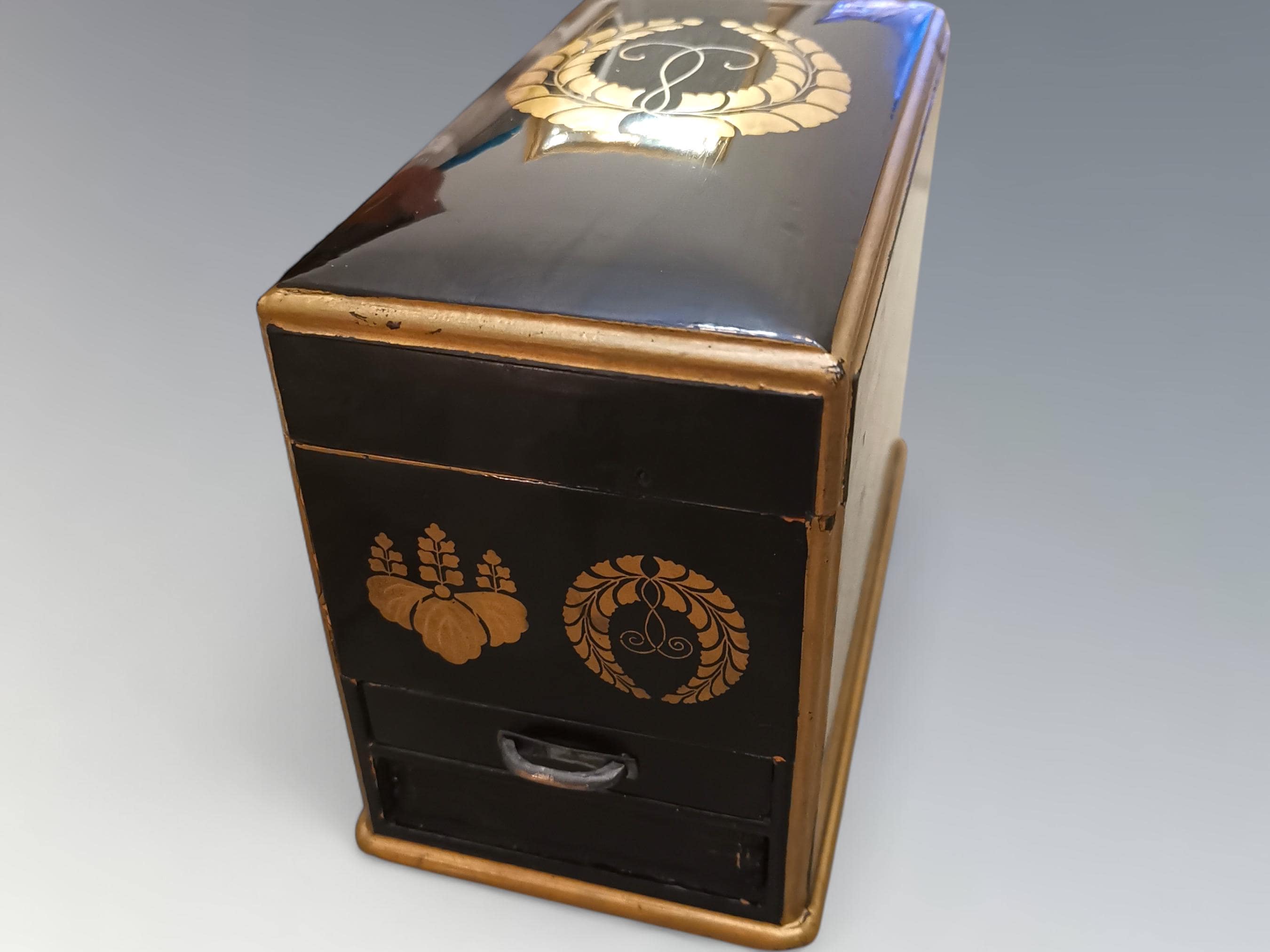 アンティーク漆塗り箪笥｜金蒔絵小物入れ 1890年 - Etsy 日本