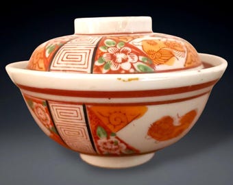 Antieke Meiji-Imari-porseleinen kom met deksel, Japans, polychroom handgeschilderd