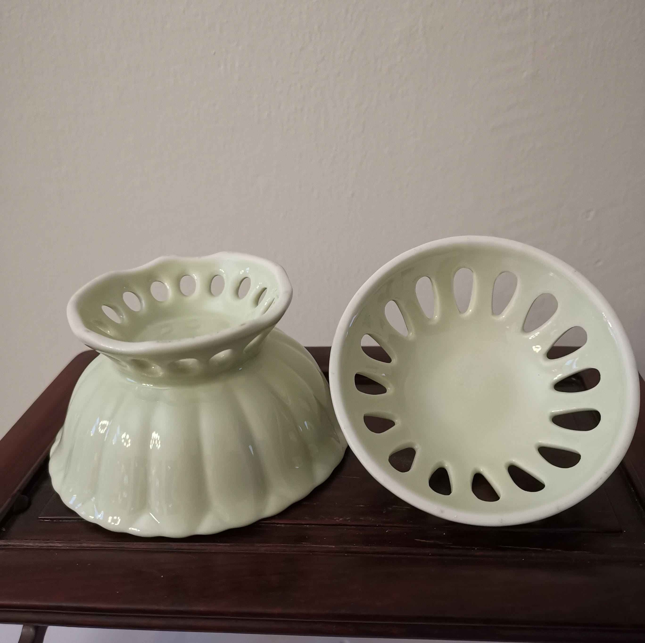 青磁　円形蓋付きボウル 手作りの青磁蓋付きボウル：コレクターズアイテムの和食器 - Etsy 日本