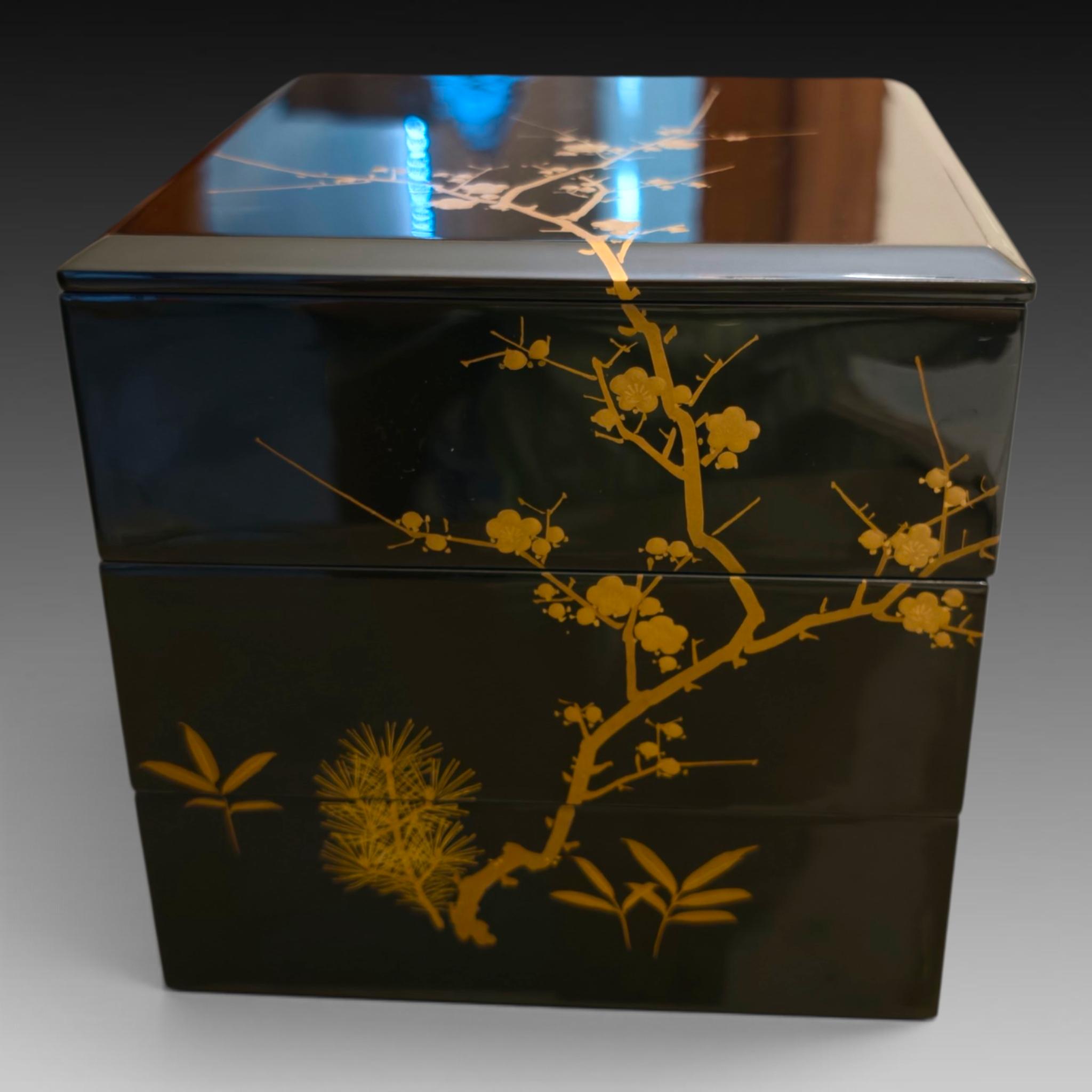 塗り重箱 （3段）(Japanese lacquerware) il_fullxfull.8312670336_kinb.jpg