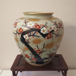 Kutani Ware Flower Vase Plum Blossom Bird Design, Satsuma vase, Japan, Japan vase, vintage vasel, collectible vase, hand painted, home decor