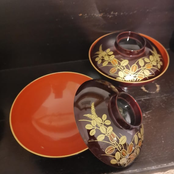 輪島塗椀 5客セット 金色と赤色の花模様 美術品・アンティーク・コレクション 輪島塗椀 5客セット 金色と赤色の