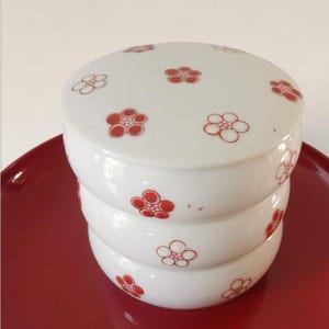 Hand Painted Japanese Meiji Stacking Ceramic Oju Box, Three-Tiered,