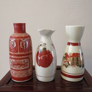Set of 3 Japanese sake bottles, japanese tokkuri, japanese vintage ceramic tokkuri, nihonshu, blue flowers Painting Design Porcelain Ceramic