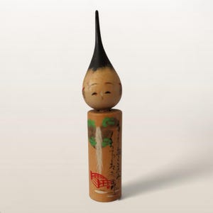 Vintage Kokeshi-pop, traditionele Japanse houten pop, Japanse houten Kokeshi-poppen vintage volkskunstdecoratie