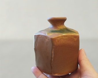 有田焼 青磁花瓶 香山窯 手彫花器 - Etsy 日本