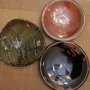 3 Shikaraki Japanese plates set, oriental collectible tableware, small plates, stoneware plate, Lot.
