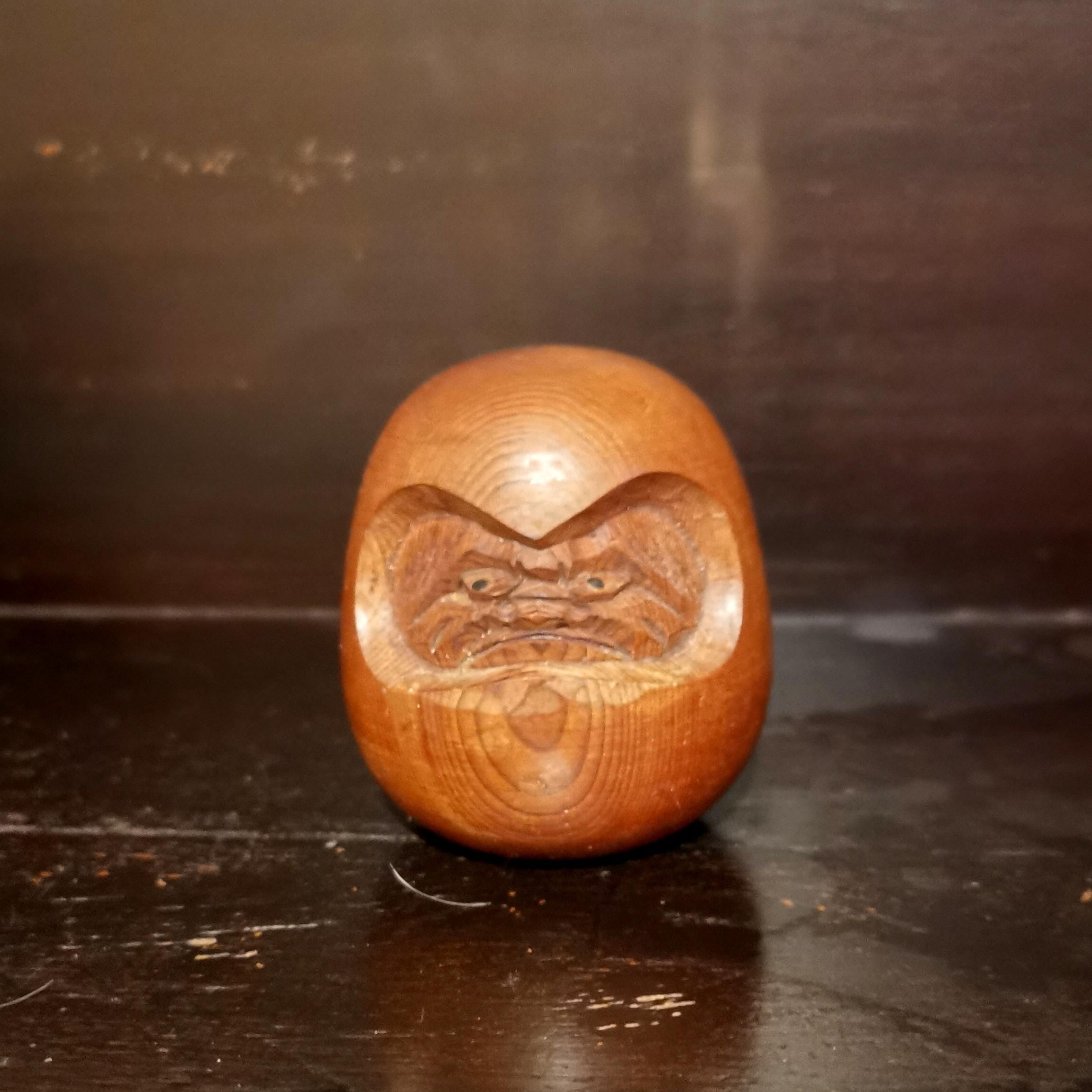 青木木米　ダルマ　置物　高さ約25.6㎝　東さ7-0602② Wooden daruma - Etsy 日本