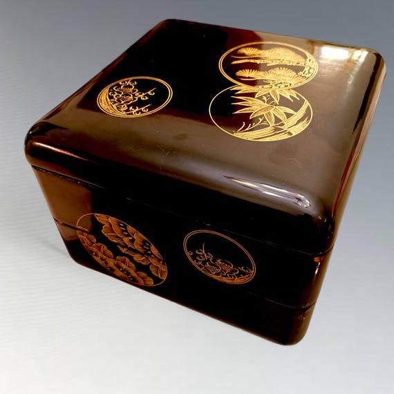 Vintage Japanese Maki-e Lacquer Jubako Box: Hand-painted Bento Box