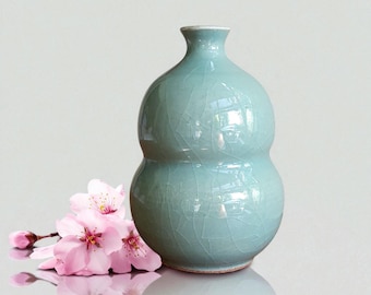 日本の青磁花瓶：ひょうたん型の陶器、ひび割れ釉 - Etsy 日本