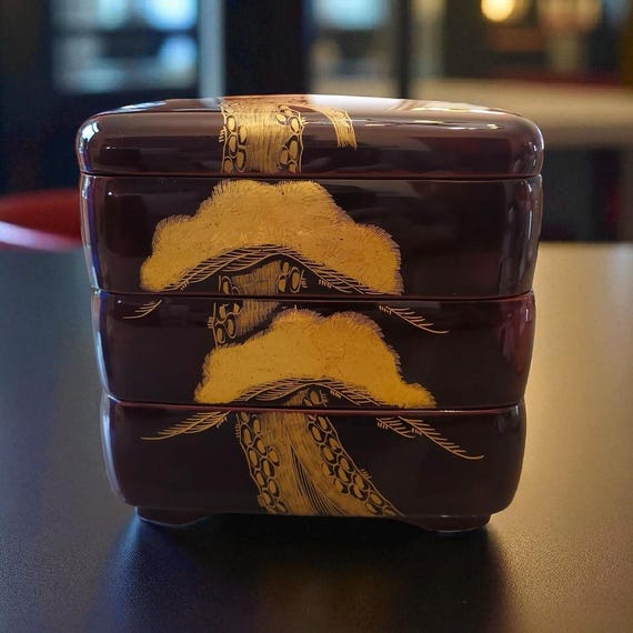 ヴィンテージ 漆塗り 重箱 金蒔絵 松 3段弁当箱 - Etsy 日本