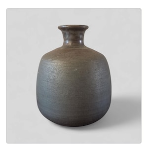Japanese vintage sake bottle, wood fired bizen ware tokkuri, pottery decanter, earthenware tokkuri, kiln pottery, Shigaraki ware