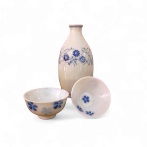 Vintage Japanese sake bottle and cups, Handpainted blue and white japanese tokkuri and sake cup, Japanese vintage ceramic tokkuri