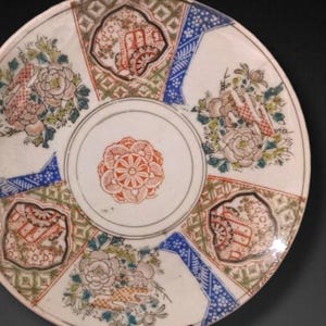 Japanese hand painted bowl, Antique japanese Meiji-Imari porcelain bowl, Japanese Porcelain Footed Bowl Hand-Painted Polychrome, home decor